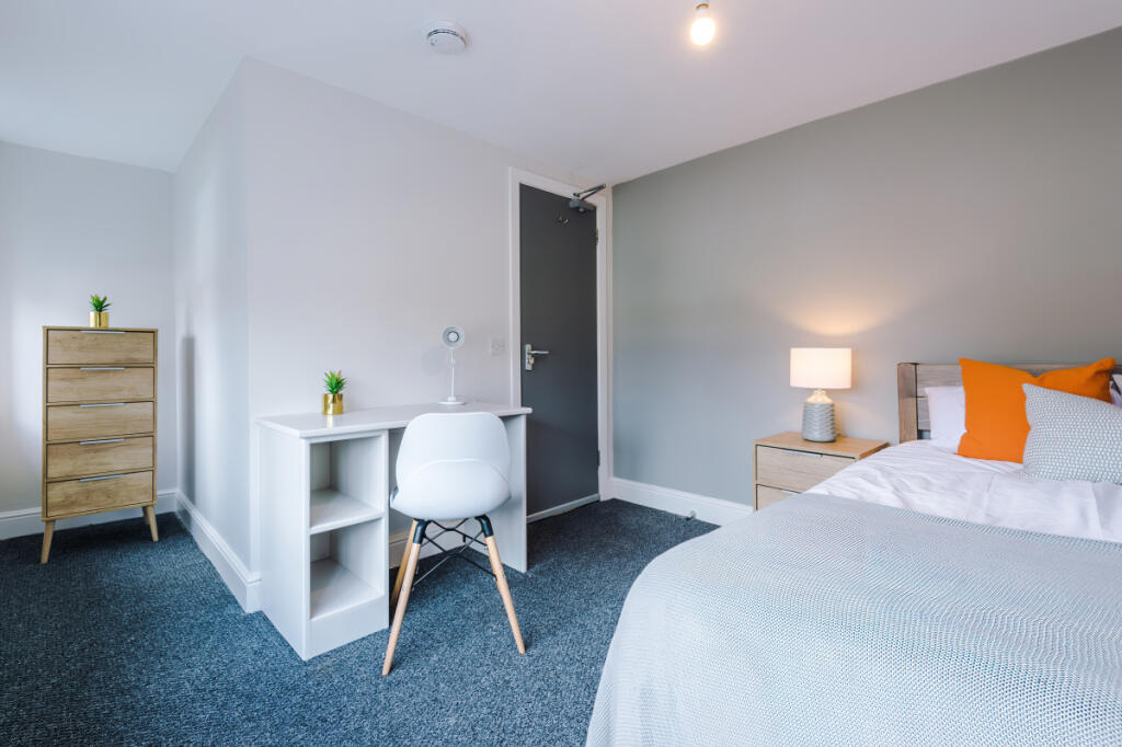 10 Holcombe, Bedroom 7