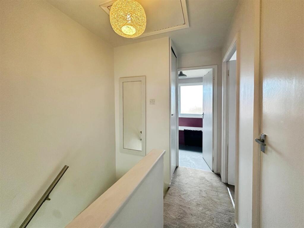 b764a2e3--49F4-8D3B-2BAA3AFC7C93-62047-0000313DC72