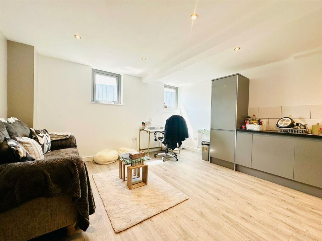 Kitchen/Living