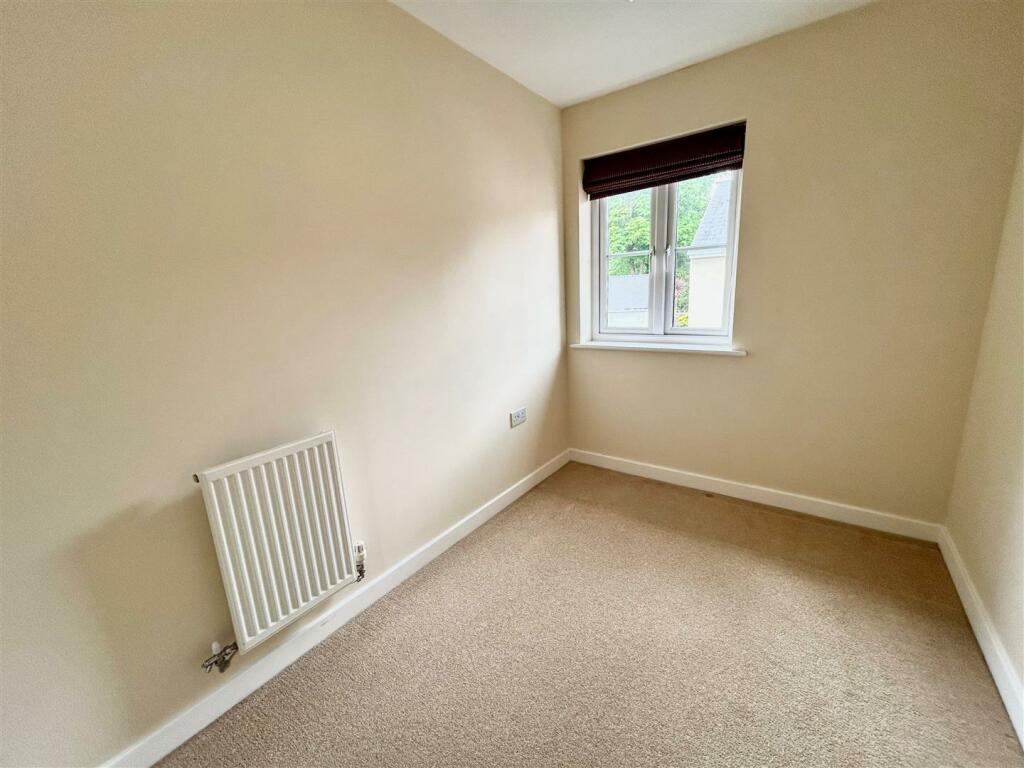Bedroom 3.jpg