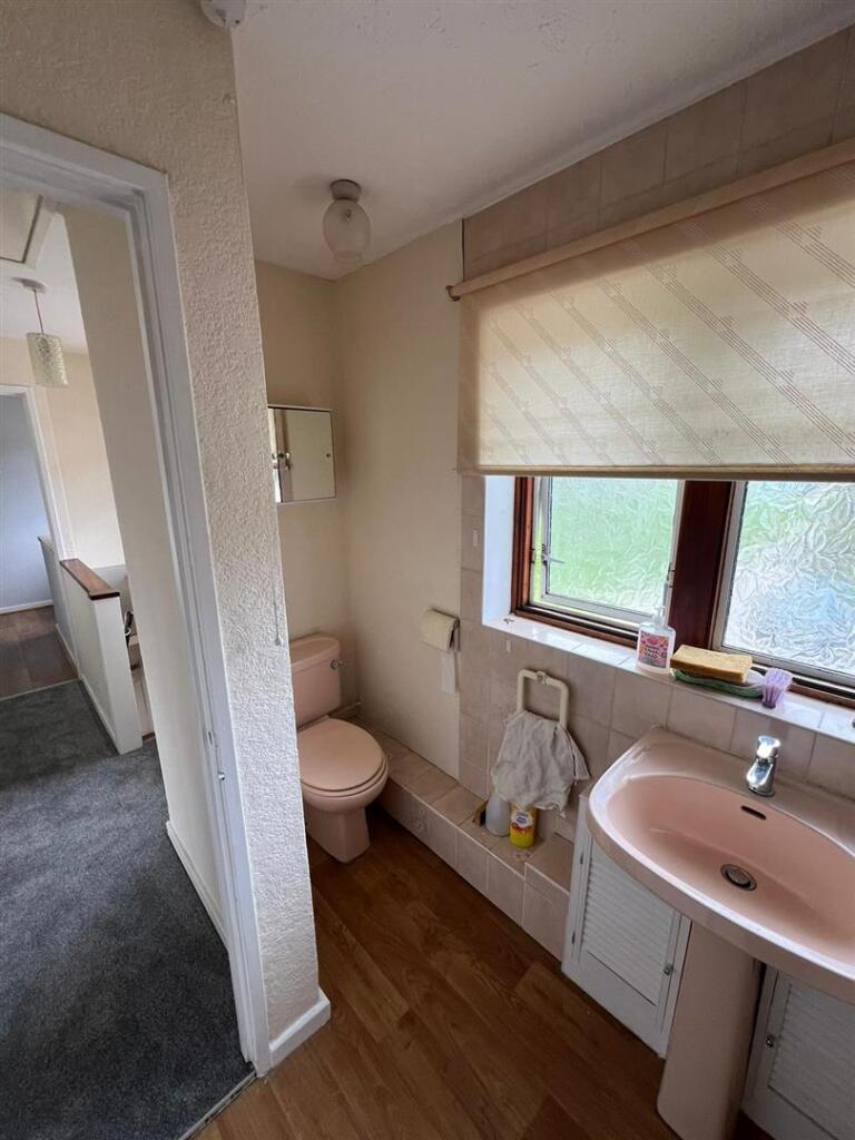 rye ash bathroom 1.jpg