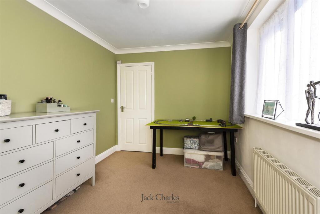 Robin Cottage, TN12 5AR 009.jpg