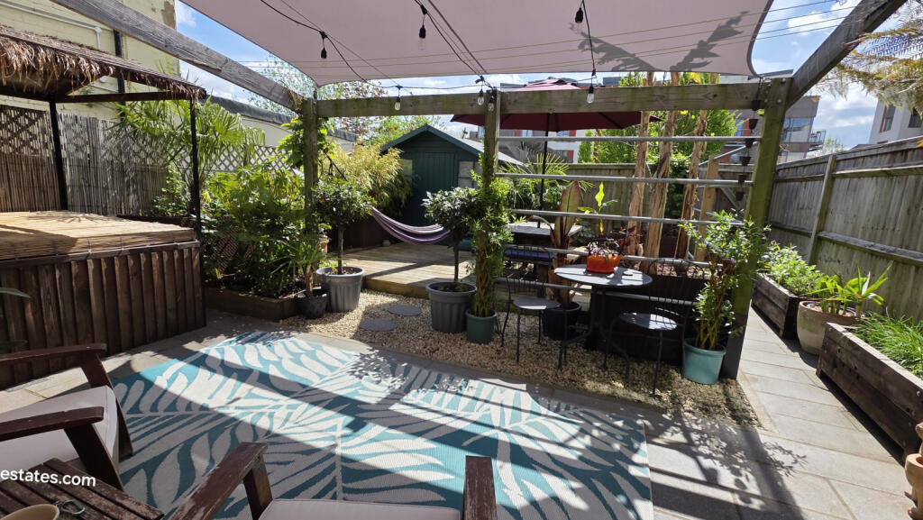 GARDEN