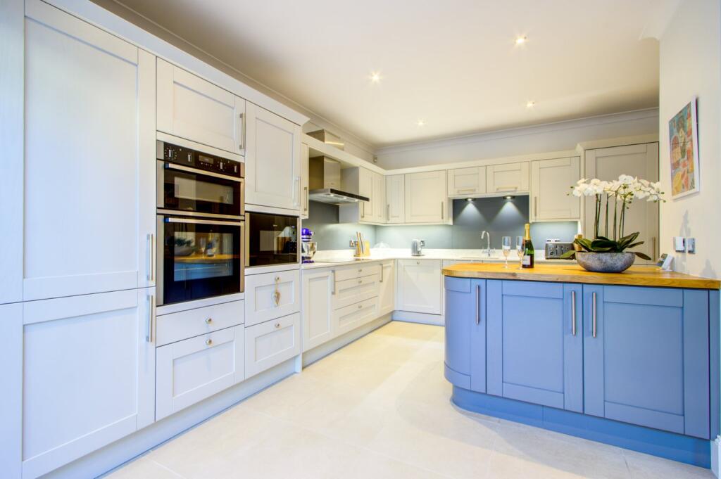 Kitchen 3
