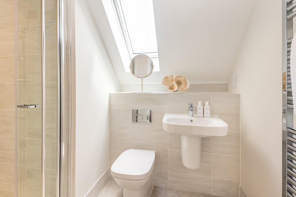 the glades at mindenhurst, deepcut