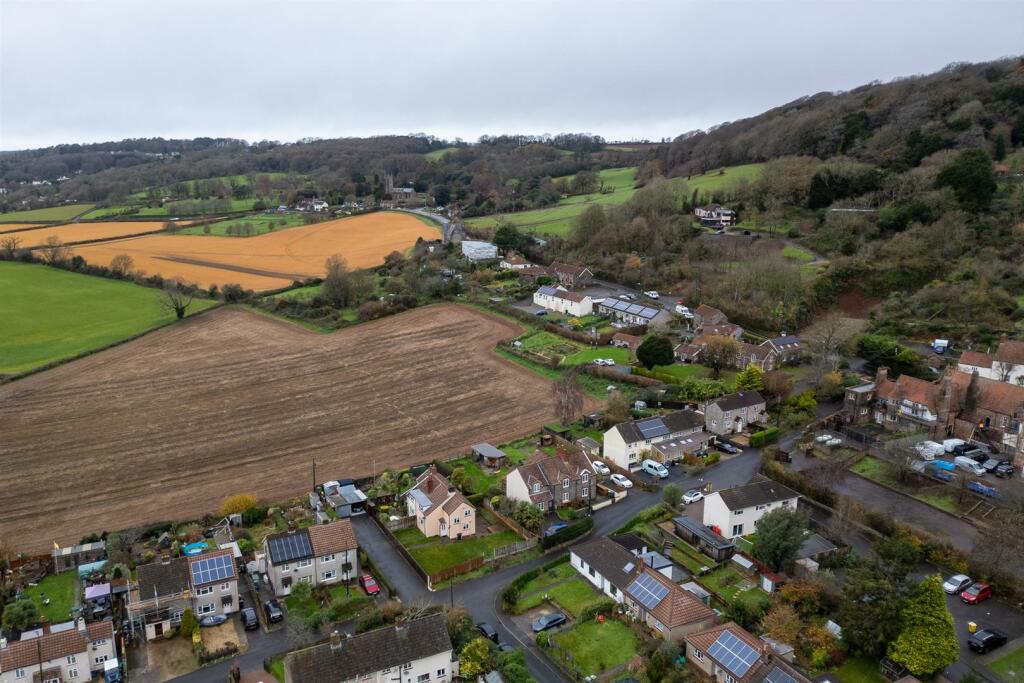7 The Grove, Wraxall, North Somerset BS48 1LW | Fr