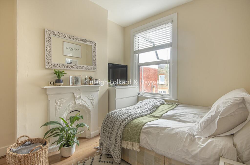 4ab6eb49-83a5-4258-a