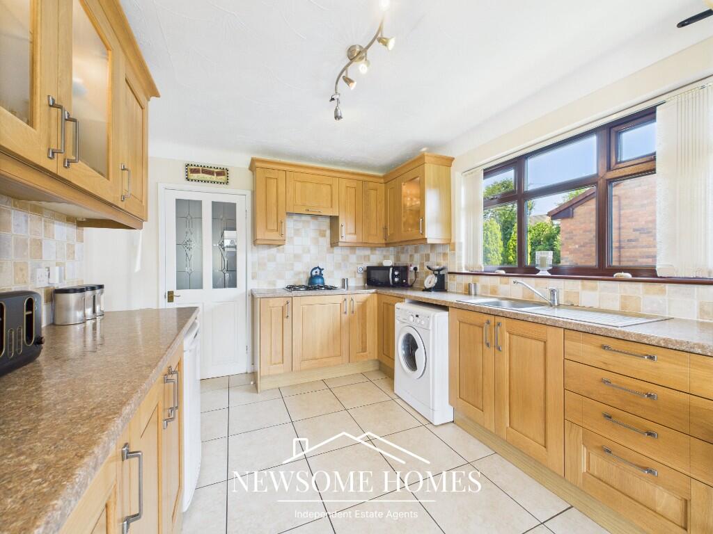 Kitchen/Breakfast RM