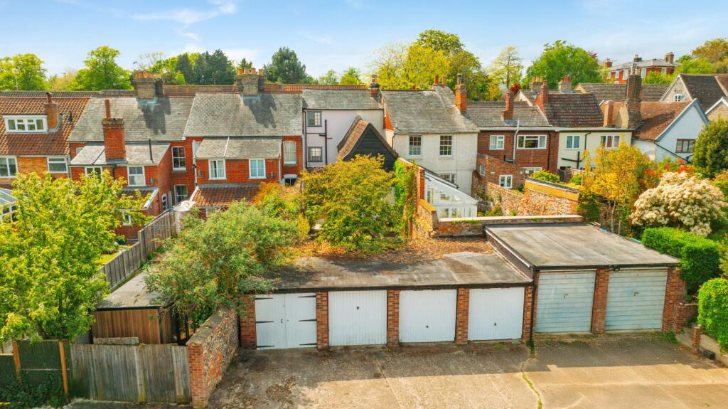 13 Southgate Street [Garage].jpg