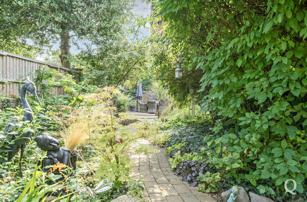 b9cfacf1-e800-4c4...