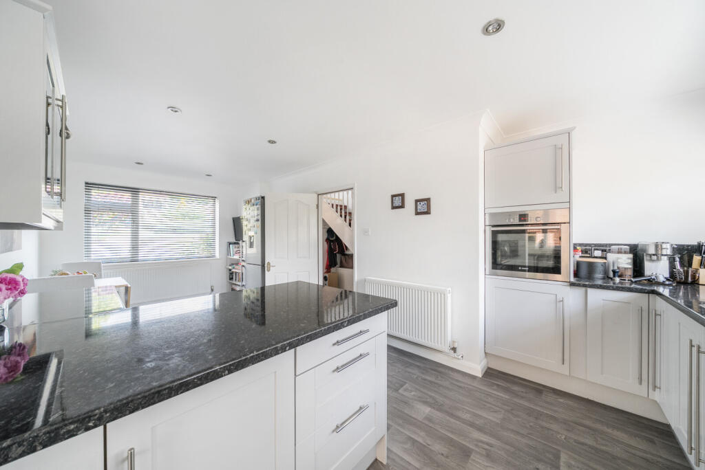 1299548-31-683066...