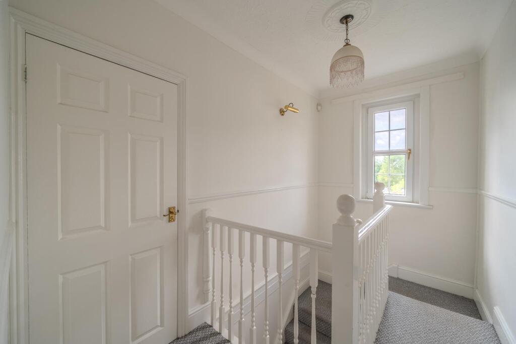 120 Sunnybank Rd-13.jpg