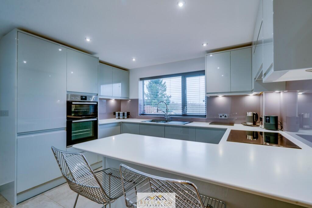 Kitchen Diner  3