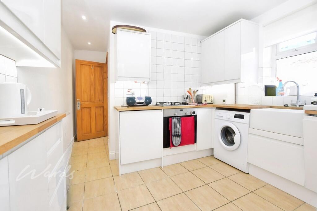 Clifton 27 kitche...