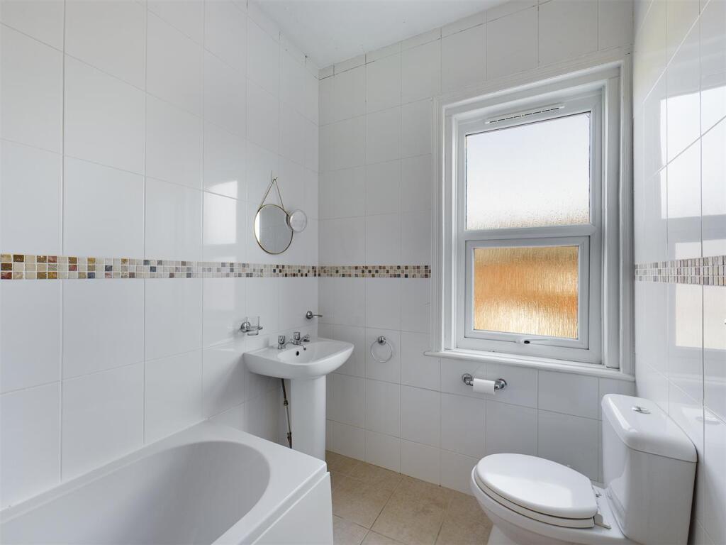 8 Normandy Road - 06.jpg