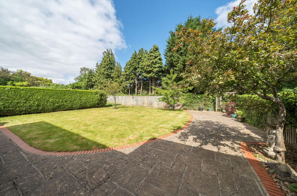 1300627-1-6836f09...