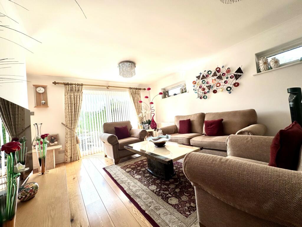 Living room 2