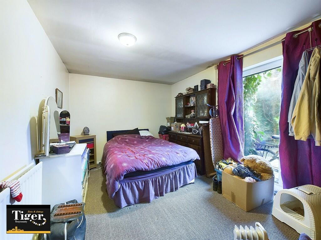 CAM03440G0-PR0206...