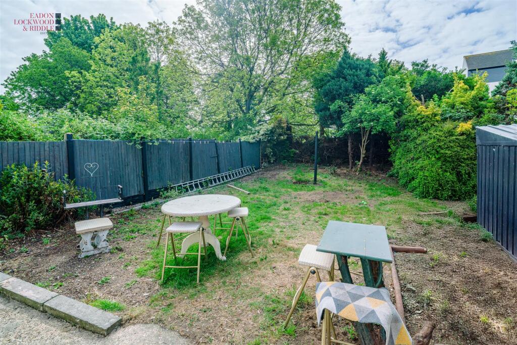 Back garden 1.1.jpg