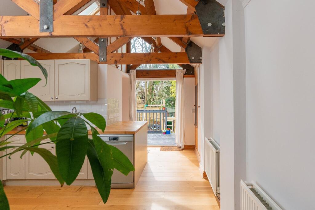 0M7PSFS - Kitchen E.jpg