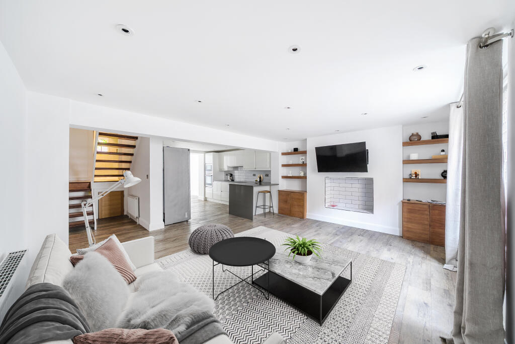 living room VS