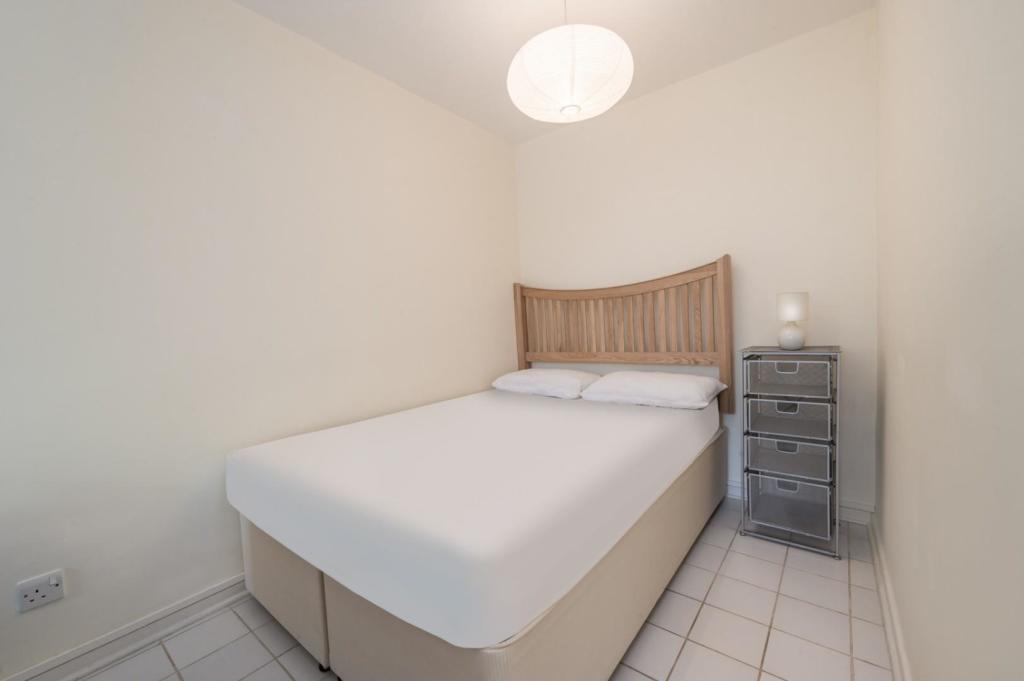 bedroom.jpg
