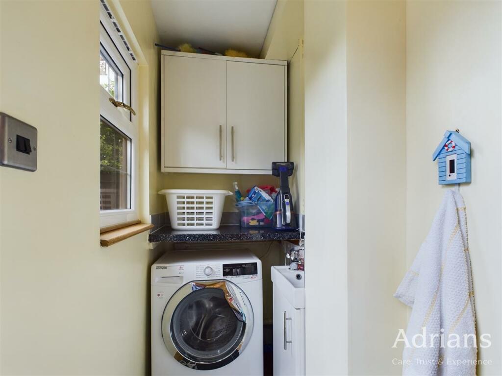 SMALL UTILITY SPACE