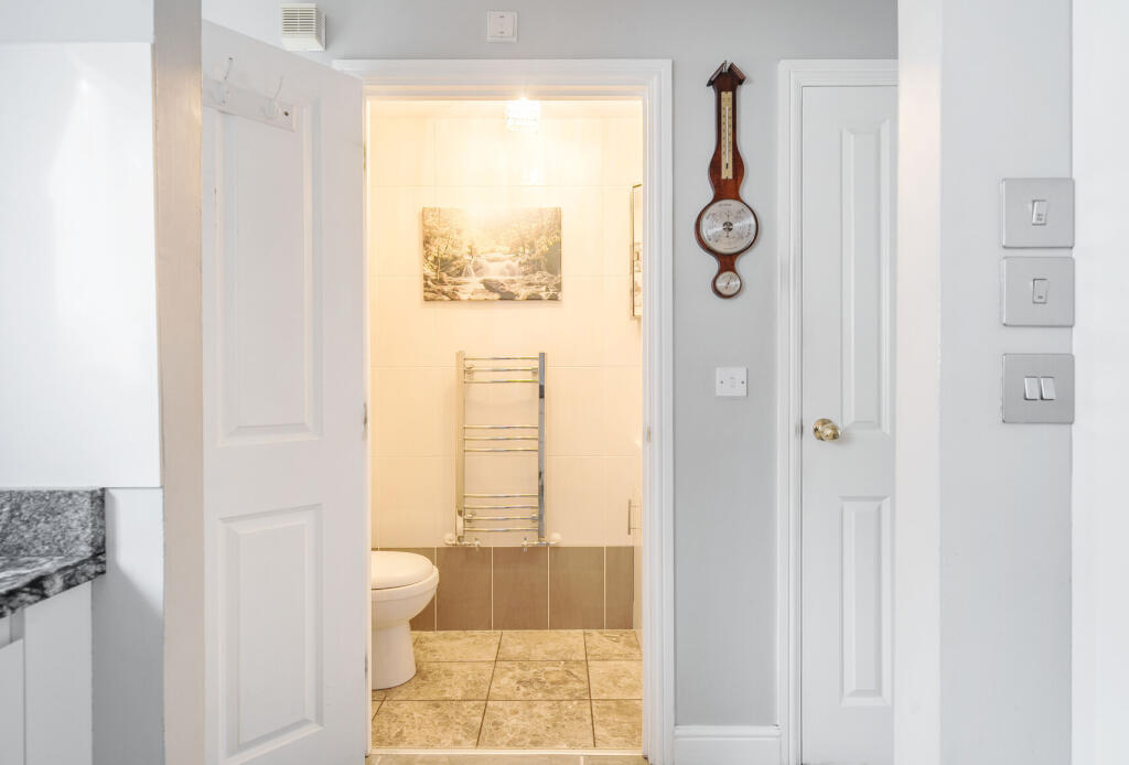 1328545-6-6882631...