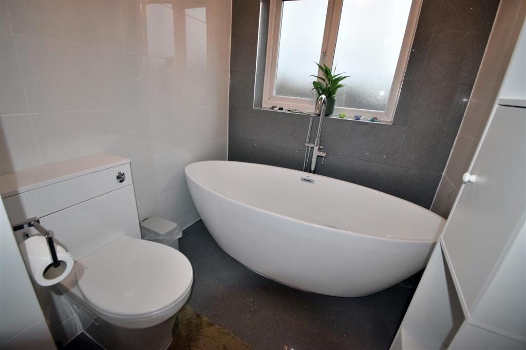 Bathroom WC