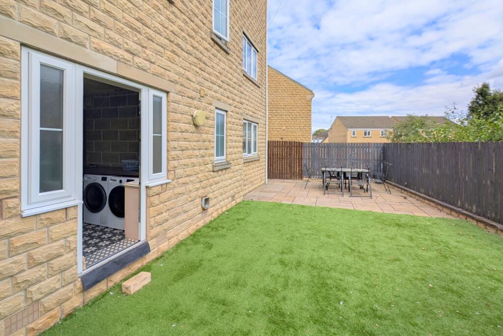 Croft View EweMove Brighouse (15)