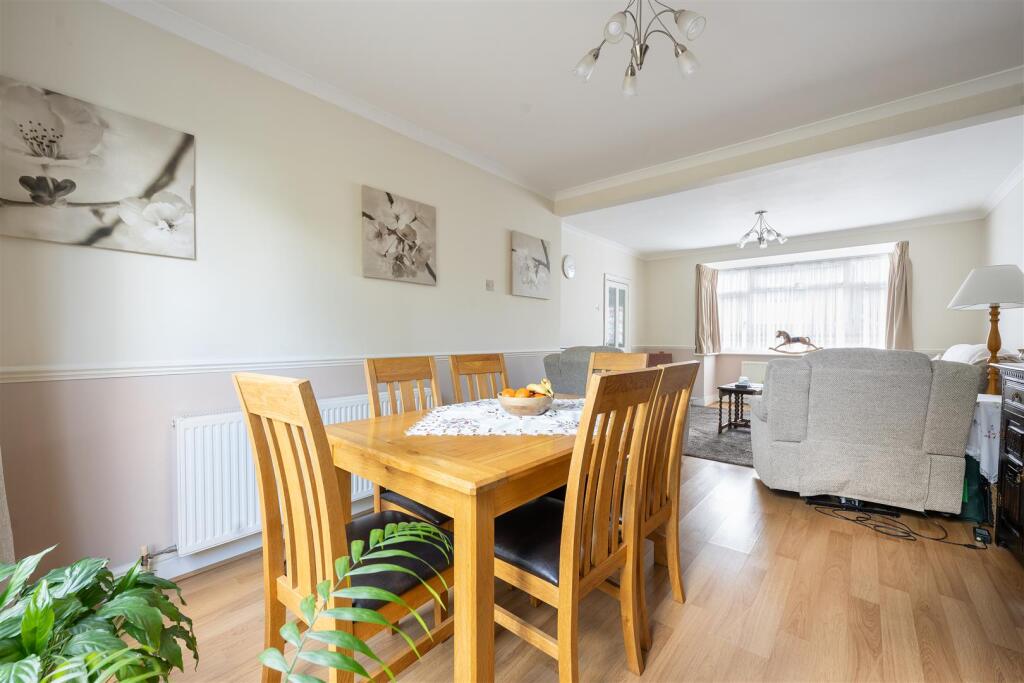 Coolgardie Avenue E4