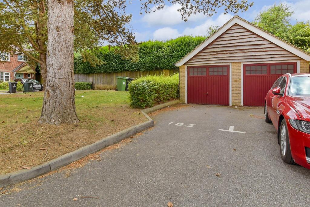 Driveway/Parking