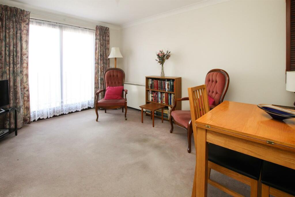 Flat3Central25-1.JPG