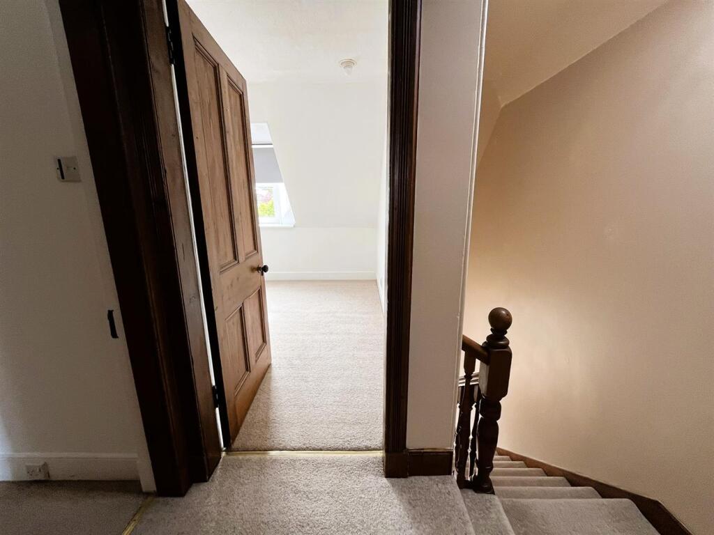 STAIRCASE AND LANDING