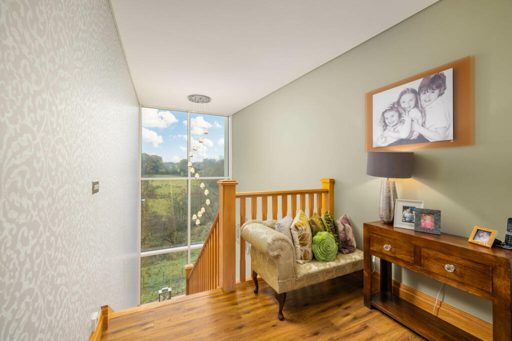 20241030-1101_Maison Haus - Ivory House, Station R