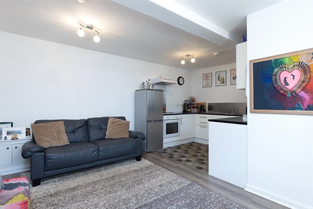 Living Room/Kitchen