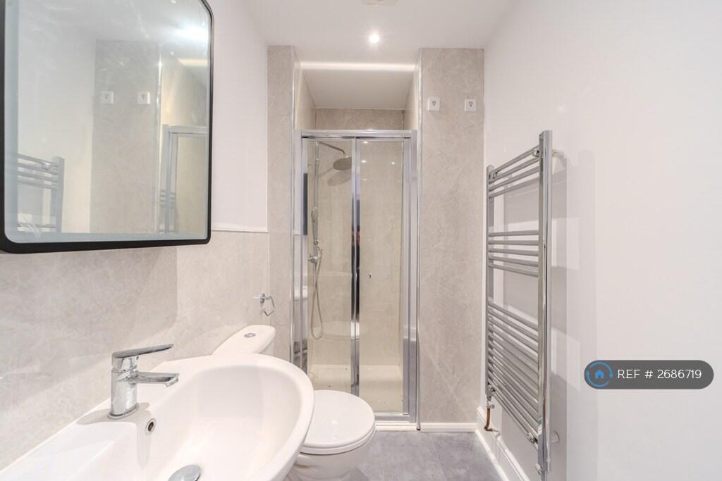 Standard Ensuite 