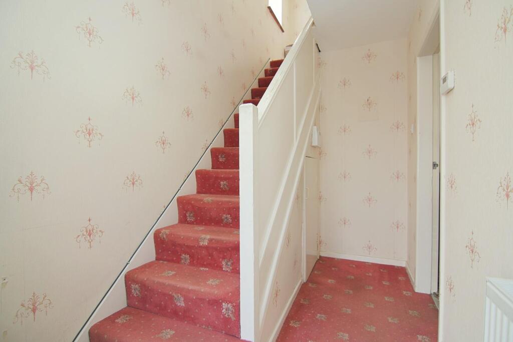 HALL/STAIRS