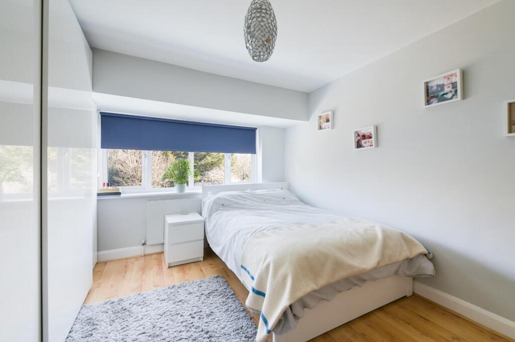 STONELEIGH PARK ROAD, (2).jpg