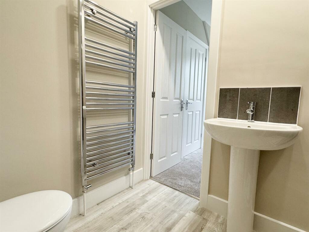 6A Staion Rd Desborough-55.jpg