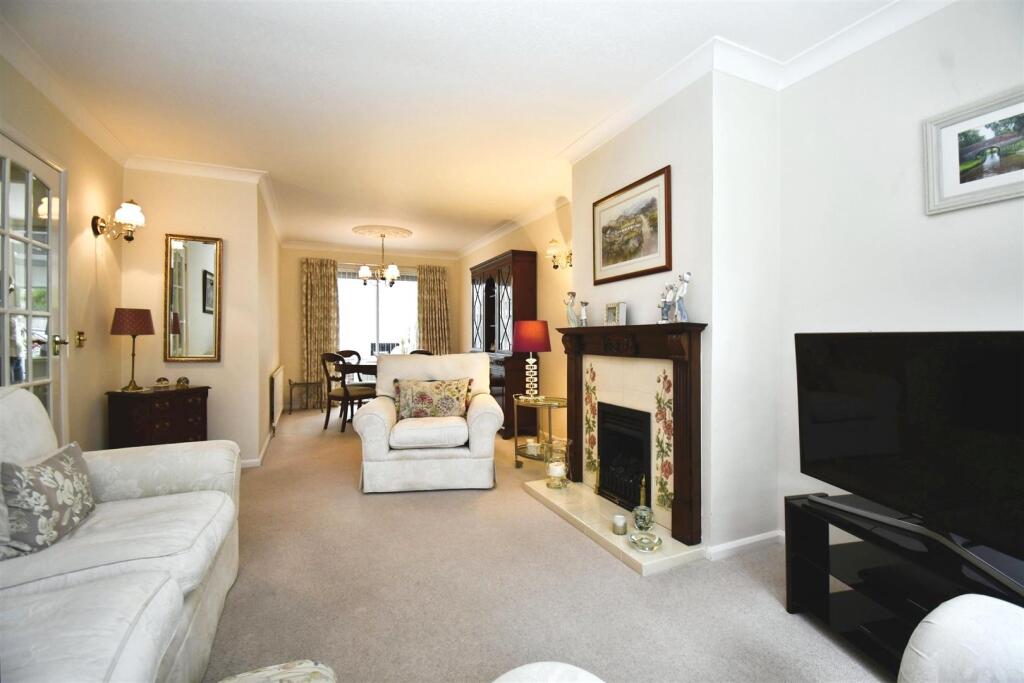 Through Lounge/Dining Room