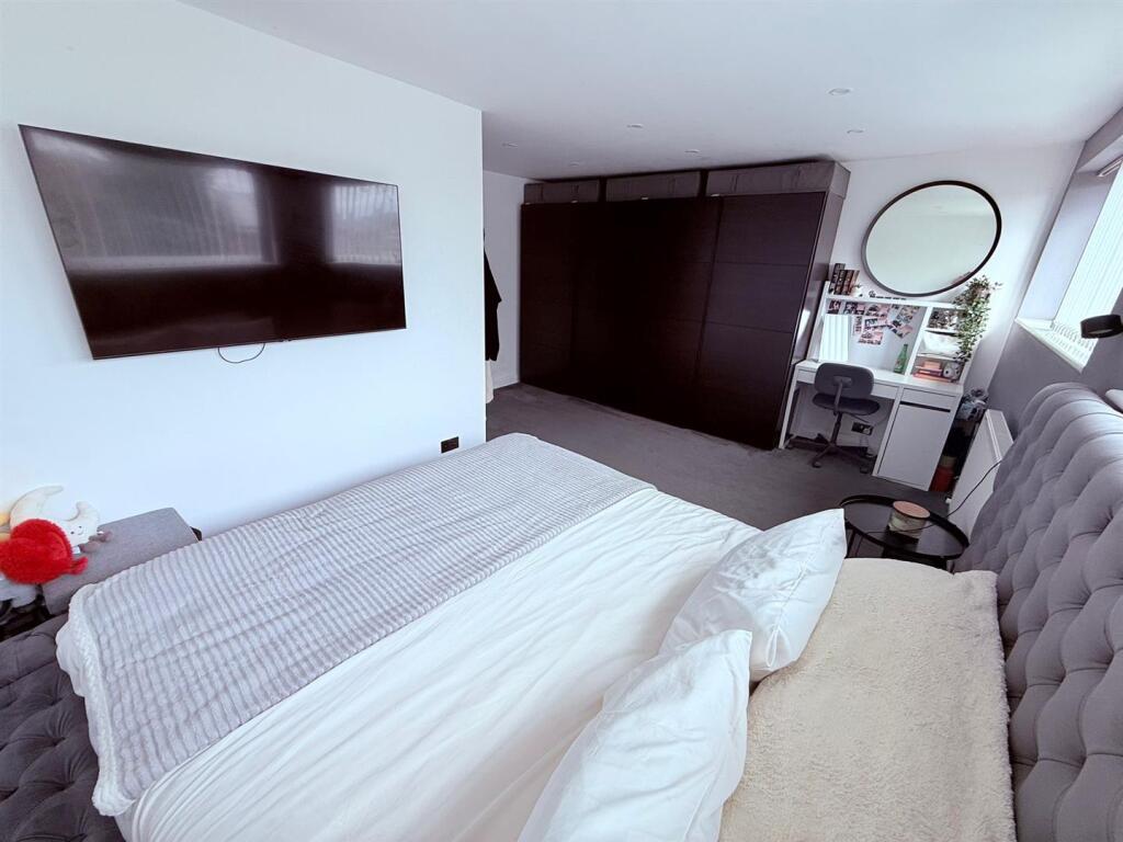 PHOTO-2025-08-04-13-32-12 (15).jpg