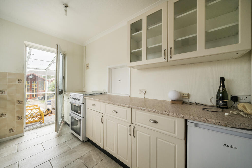 1293995316825c47520db8arw