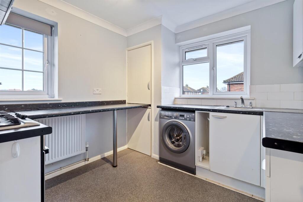 55 Gaisford Close-009.jpg