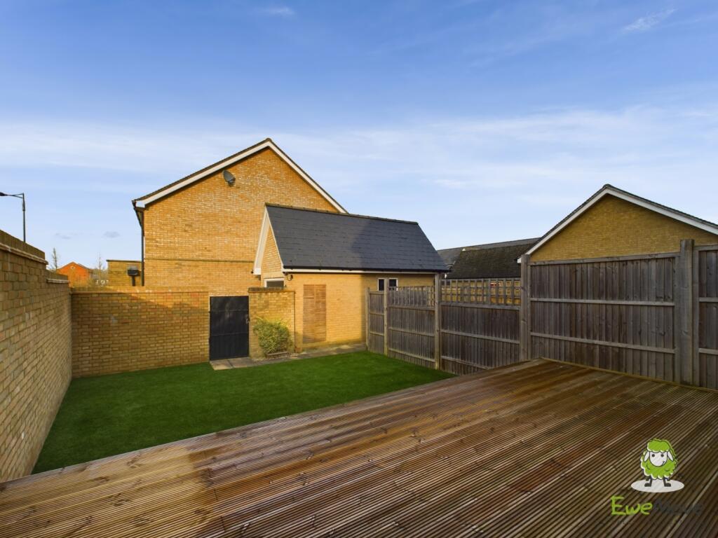 CAM03778G0-PR0143-STILL003