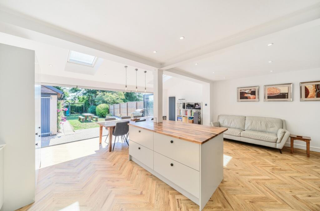 1315257-12-685fca10a54d2