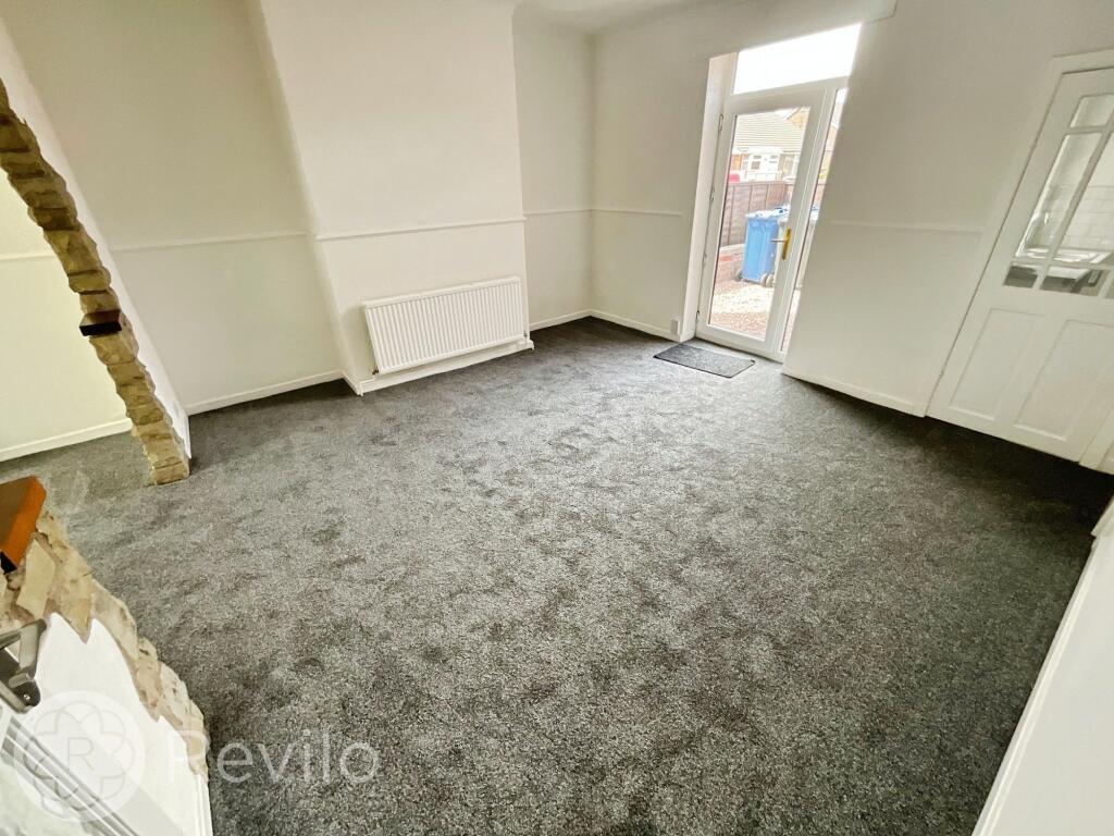 Sitting/Dining room