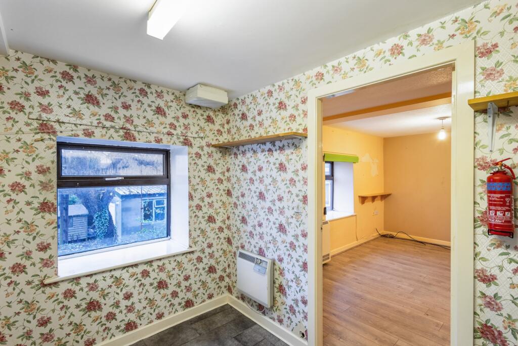 Flat 4, 2 Park Place, Knaresborough, North Yorkshire, HG5 0ER