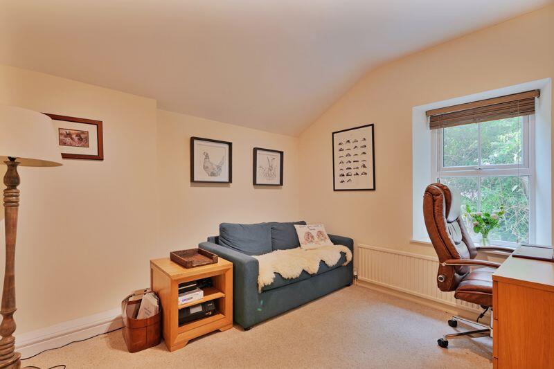 First Floor Double Bedroom / Study