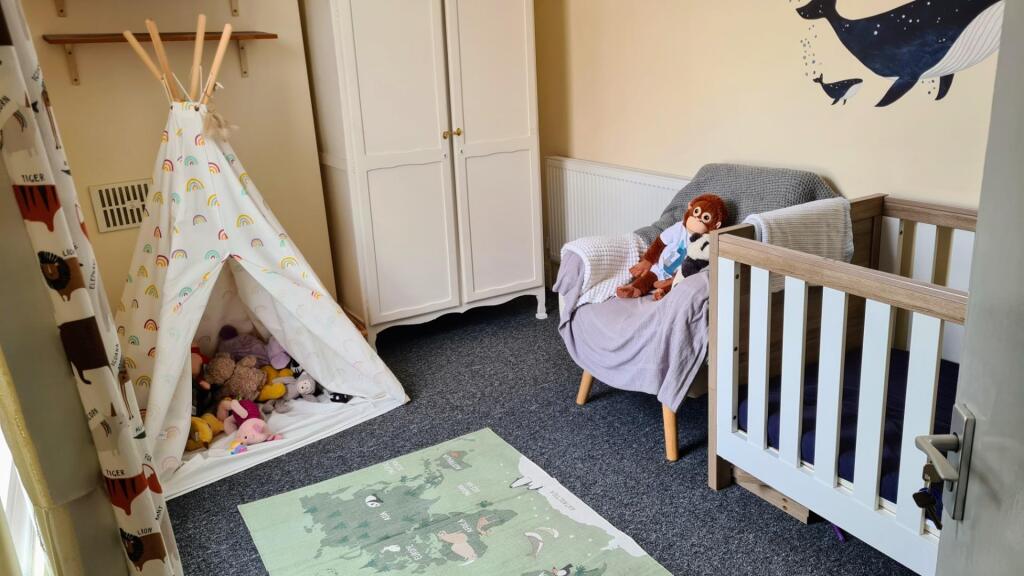 252 Coronation Road Bed 4.jpg
